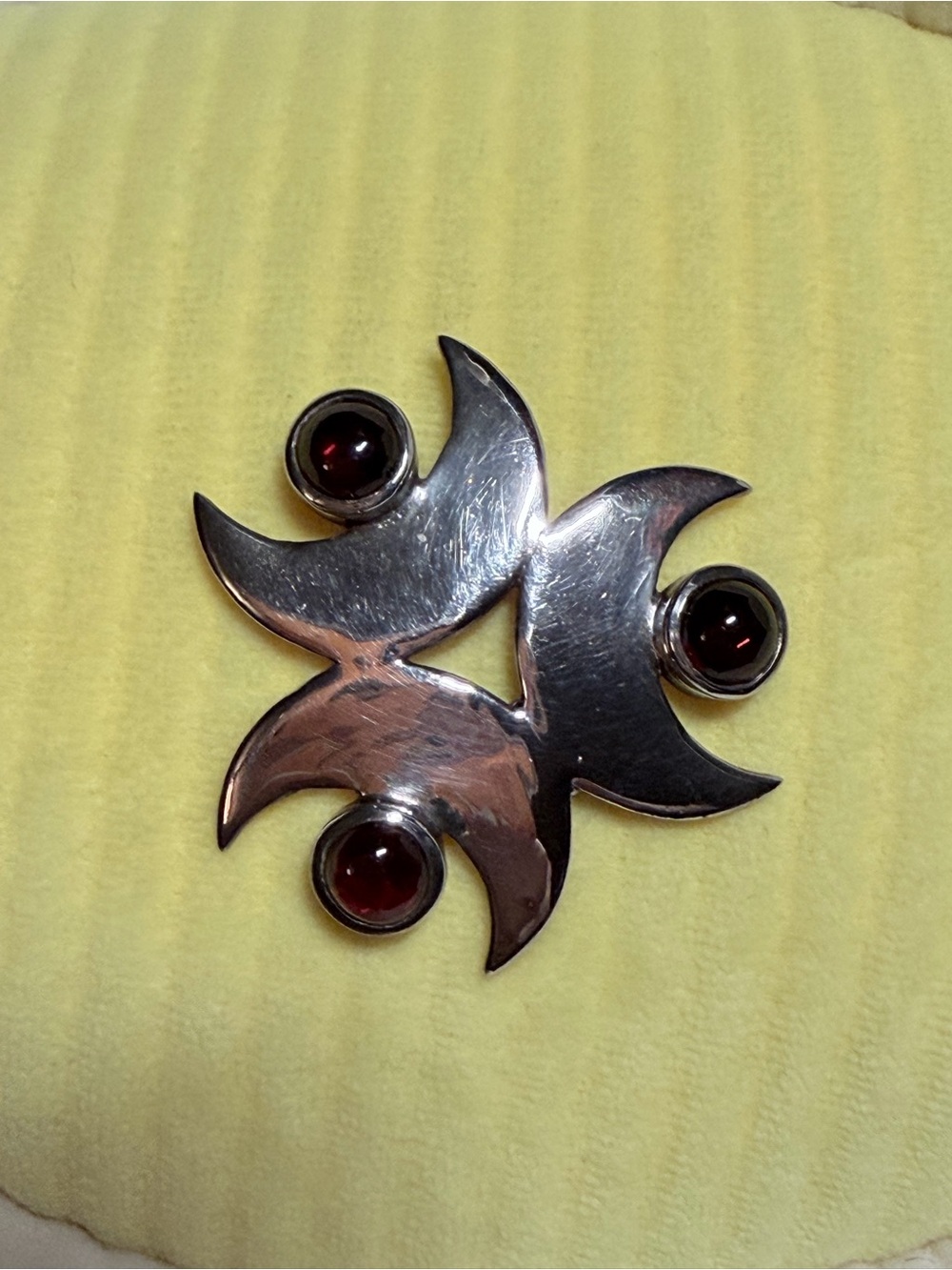 Peter Stone Blue moon Sterling Silver pendant with garnet Cabochons